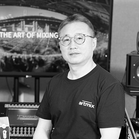 MIN JEA KIM